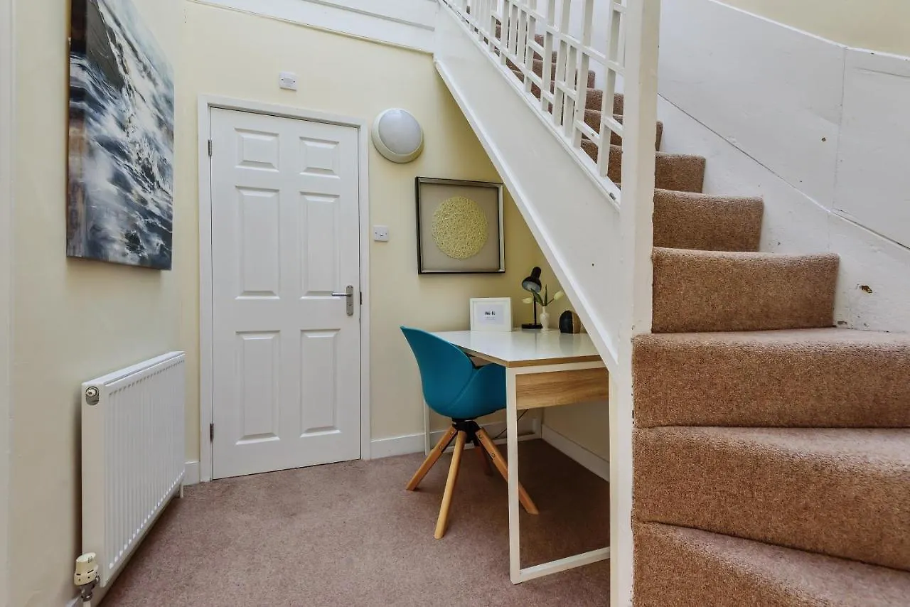 דירות יורק 37A Stonegate Loft